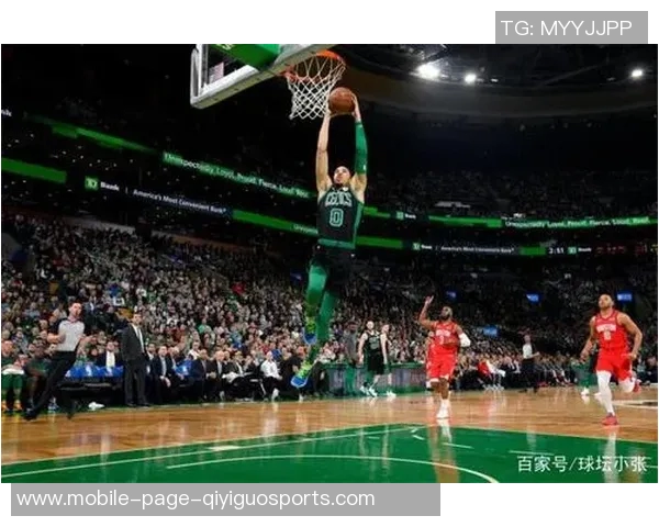 塔图姆分享惊艳扣篮视频引发热议鞋子成关键因素引发讨论